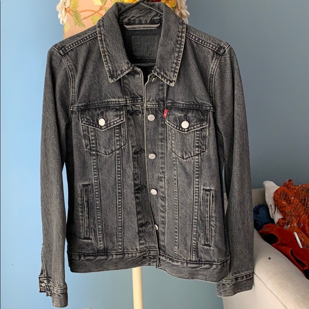 Levi Jean jacket black faded vintage looking